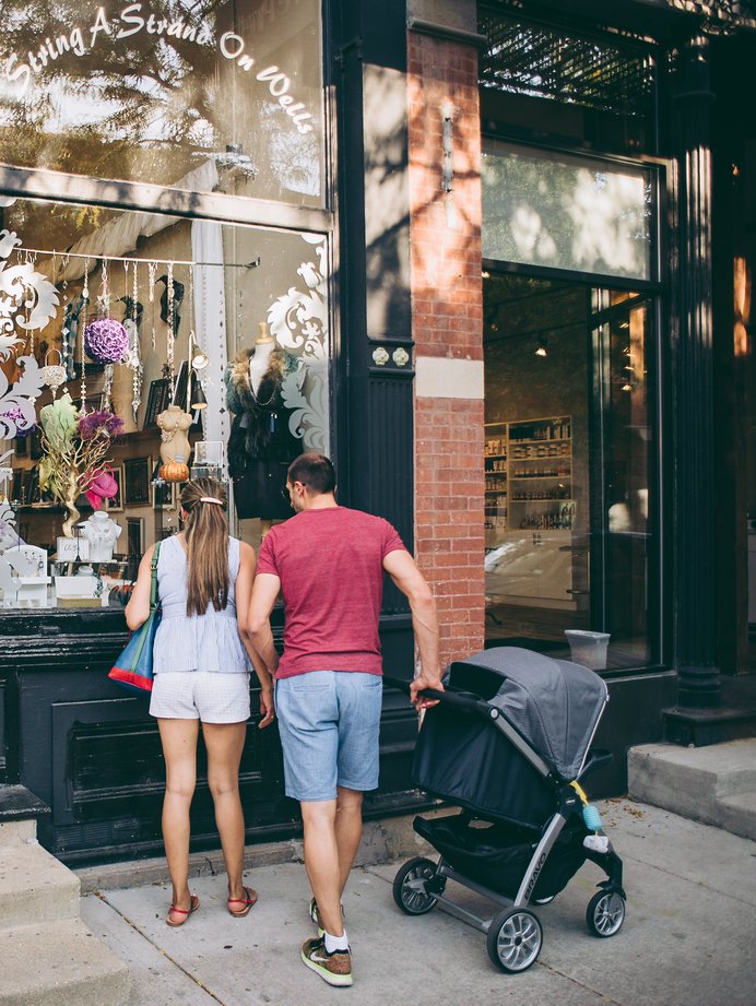 Shopping Old Town Chicago