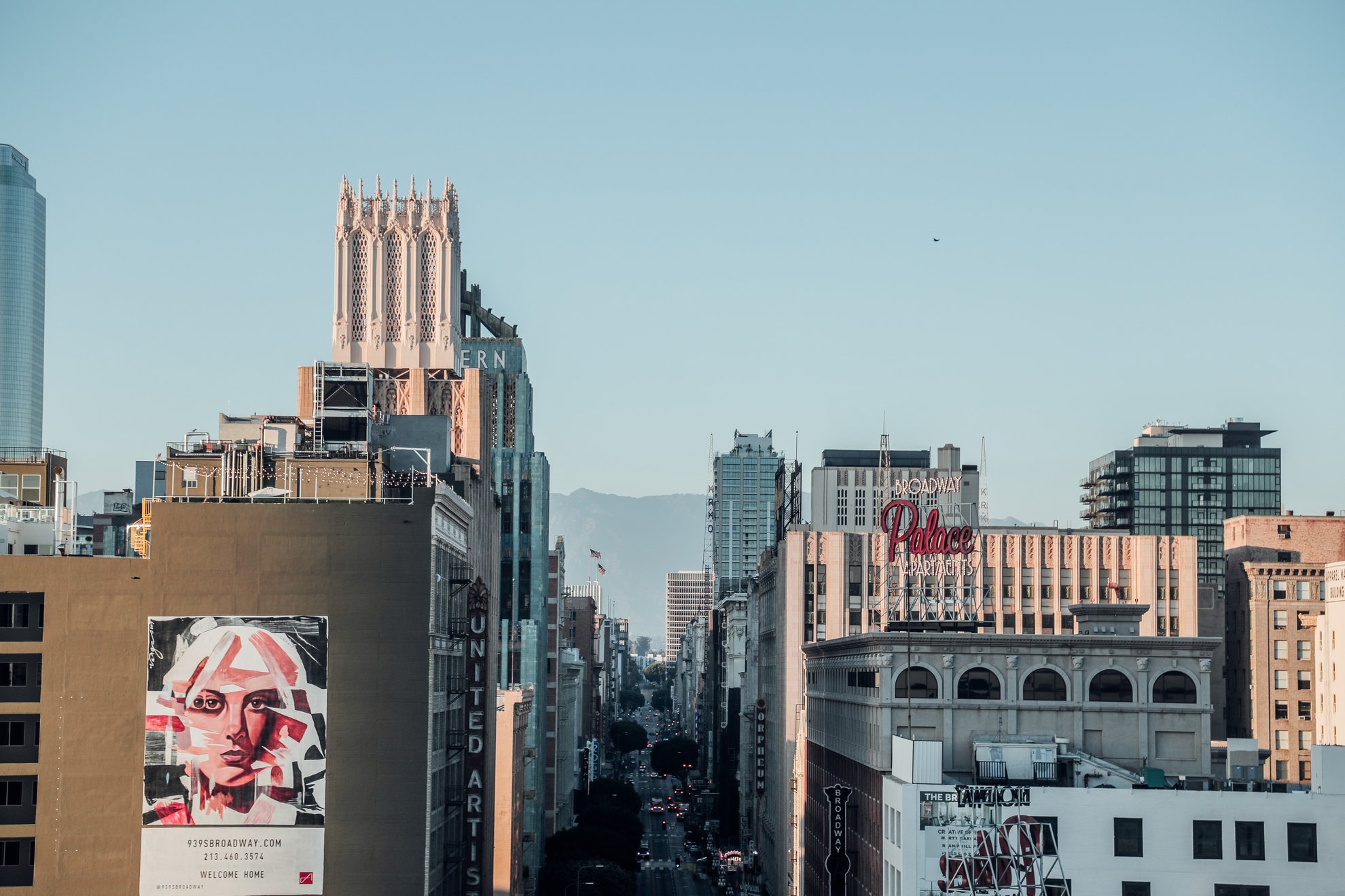 downtown los angeles view closed to level south olive